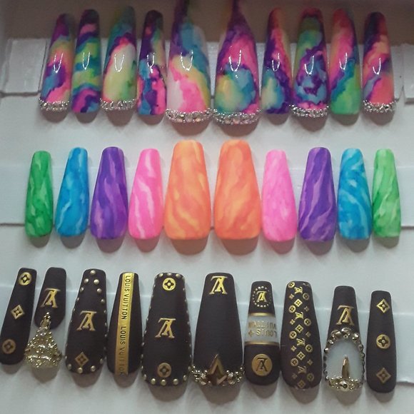 Meet your Posher, Christina - Picture 11 of 15